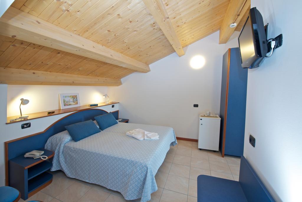 Hotel Torretta Cattolica Buitenkant foto