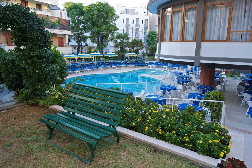 Hotel Torretta Cattolica Buitenkant foto