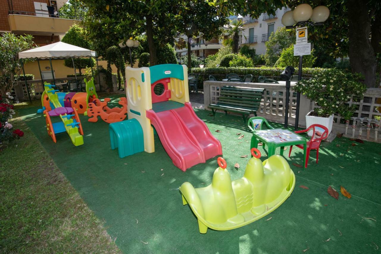Hotel Torretta Cattolica Buitenkant foto