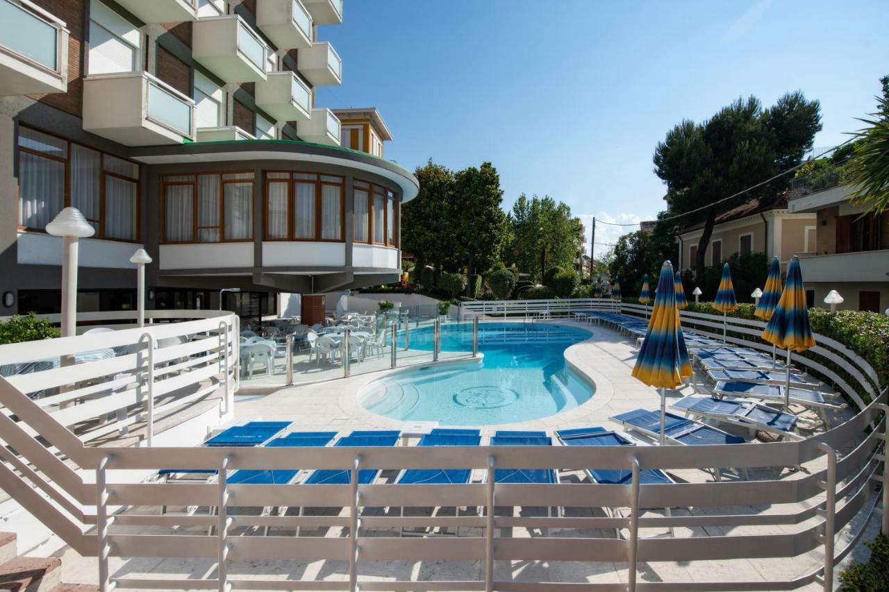 Hotel Torretta Cattolica Buitenkant foto